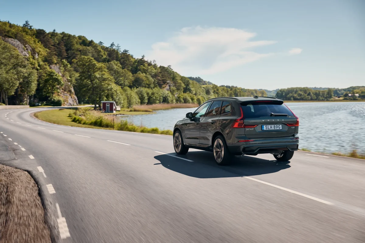 Volvo XC60 T8 Facelift im Fahrbericht – Zeitlos. Stark. Leise.